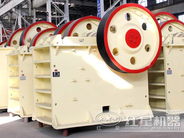 每個小時十幾噸產(chǎn)量的破碎機有哪些型號？有沒有詳細(xì)的價格表